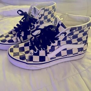 Women’s high top Vans